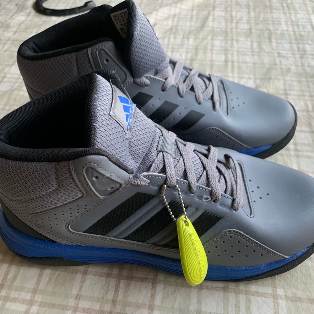 NEW Adidas basketball sneakers (men’s)